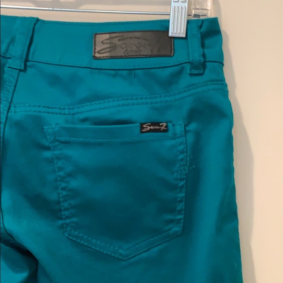 Seven7 Skinny Jeans - Picture 3 of 3